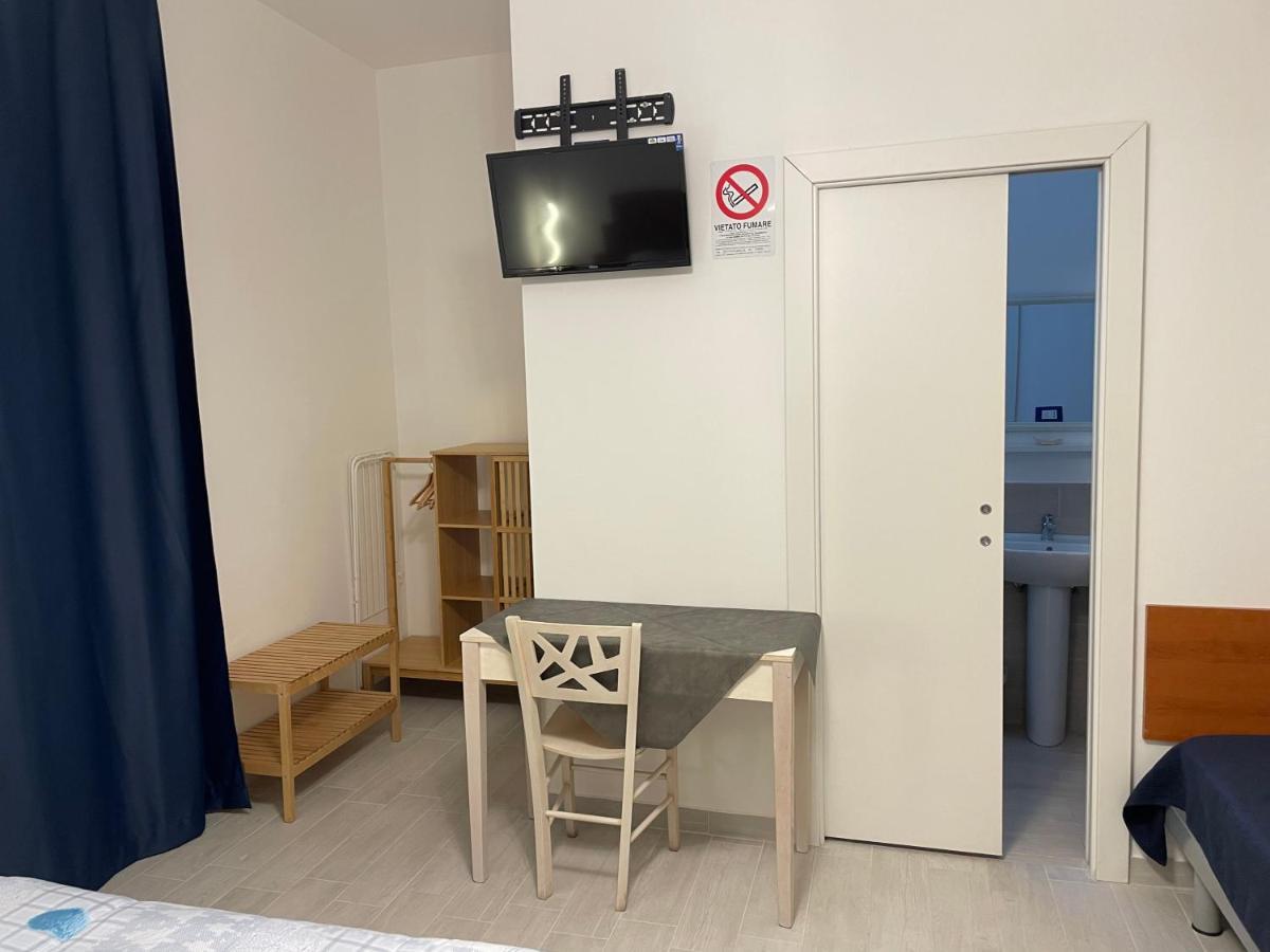 B&B Del Corso - Affittacamere Giulianova Exterior foto
